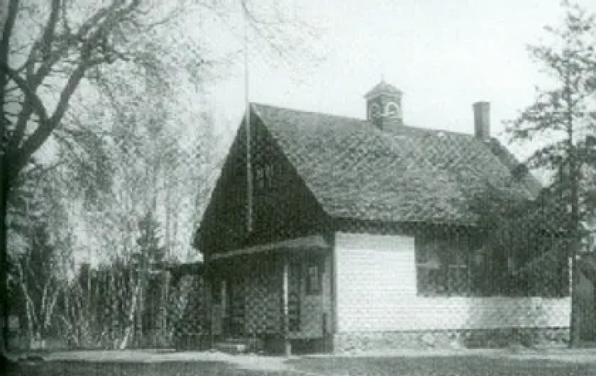 School House #4 in Pelham